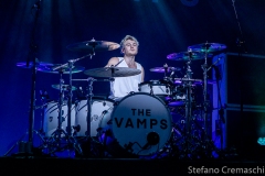The-Vamps-21